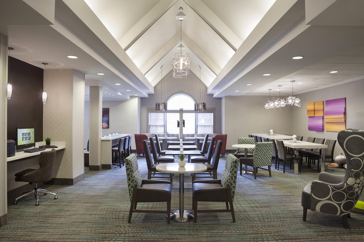 Lobby seating area with business centre